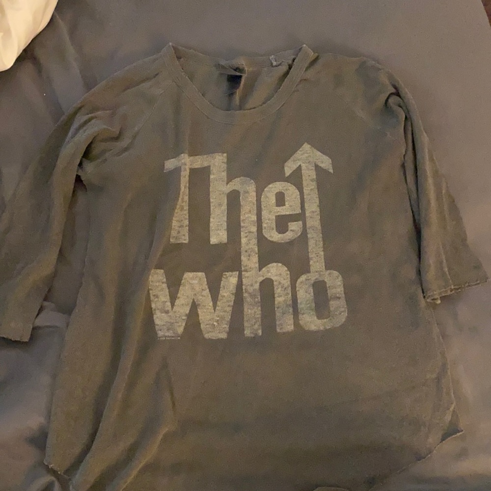 Woman’s T shirt